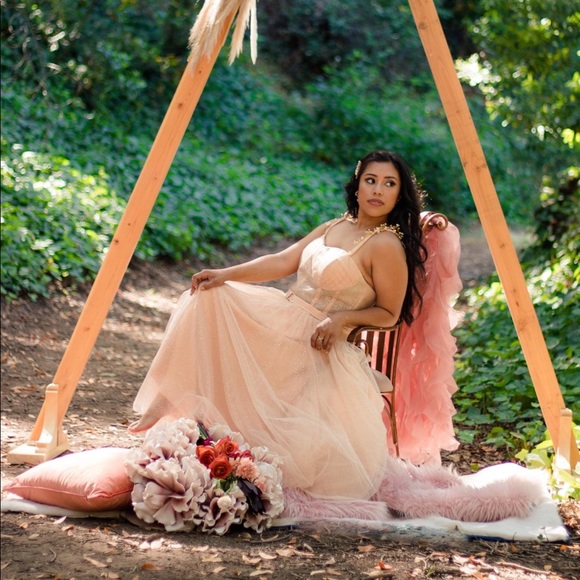 Light pink tea length dress size 8. - Picture 6 of 6